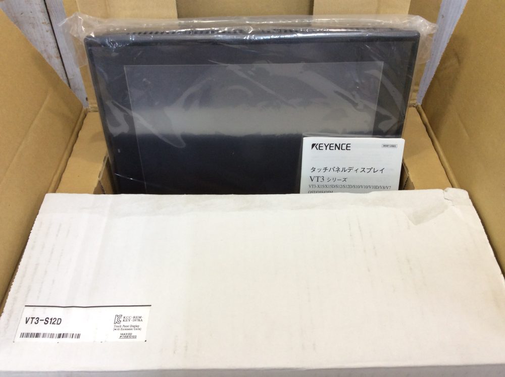 2024-11-01 KEYENCE キーエンス 12型 SVGA TFTカラー DCタイプ タッチパネル VT3-S12D