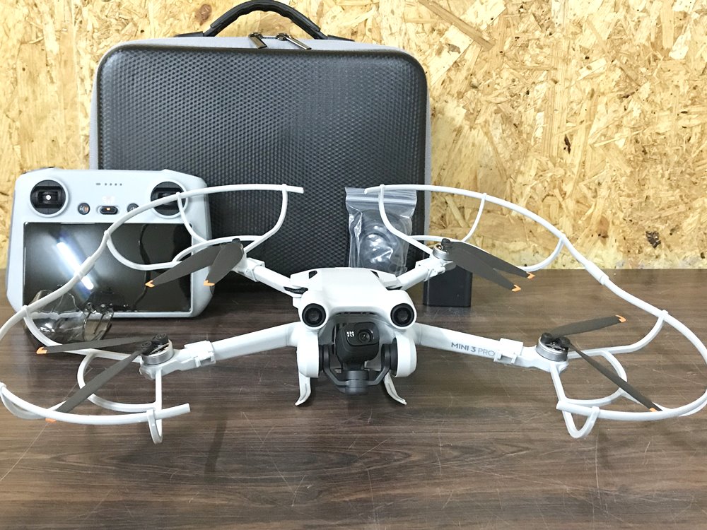 DJI ミニカメラドローン MINI 3 PRO MT3M3VD (DJI RC付属) 中古品を宅配買取させて頂きました！