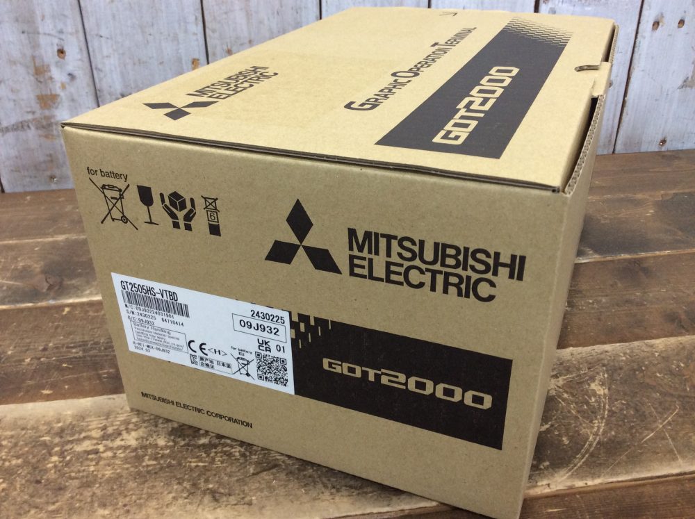 2025-03-09 MITSUBISHI 三菱電機 GOT2000 5.7型 VGA TFTカラー タッチパネル 表示器 GT2505HS-VTBD